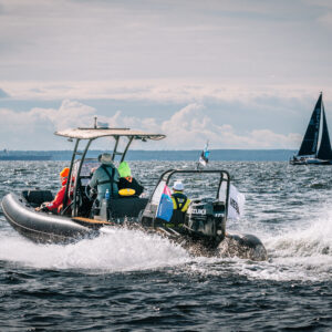 GALA VIKING V650H B + Suzuki DF175APX